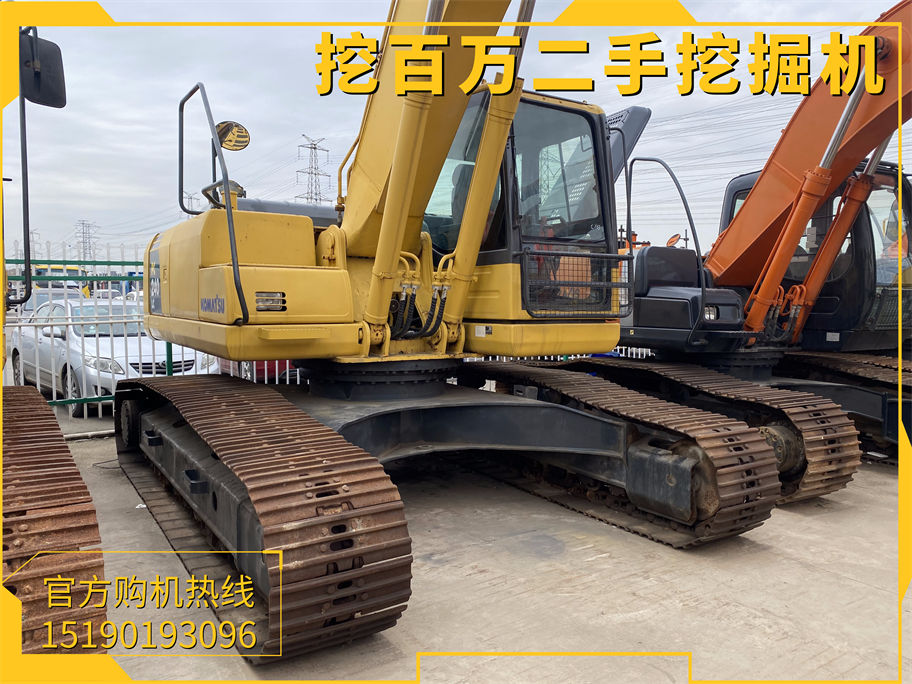 小松240二手挖掘機(jī)