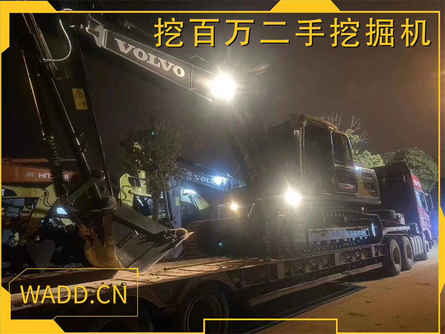 沃爾沃210挖掘機(jī)加班裝車發(fā)貨西藏