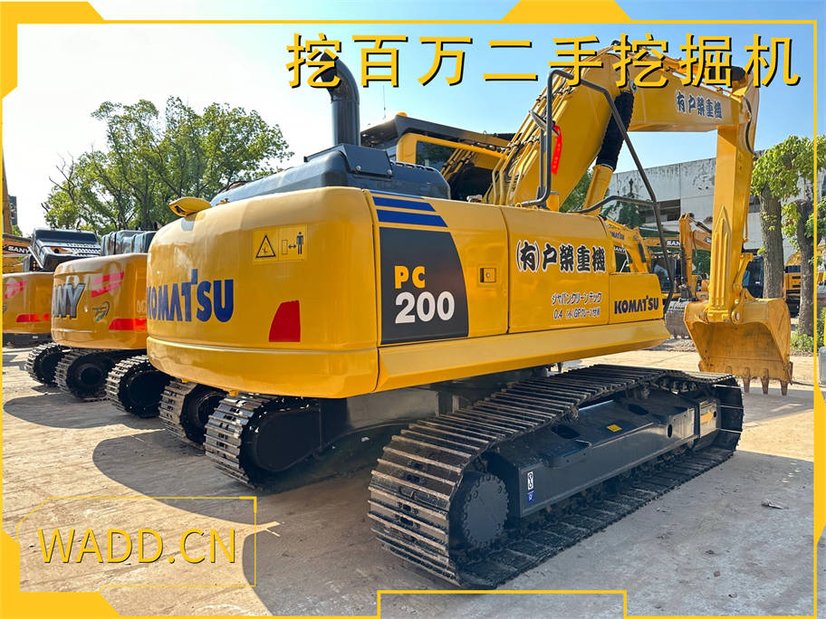 高性能二手小松200-8挖掘機(jī)，助您提升工程效率！