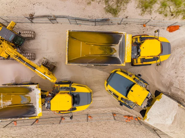 挖掘機(jī)出口指南：如何高效、安全地裝運您的設(shè)備 Excavator Export Guide: How to Efficiently and Safely Ship Your Equipment